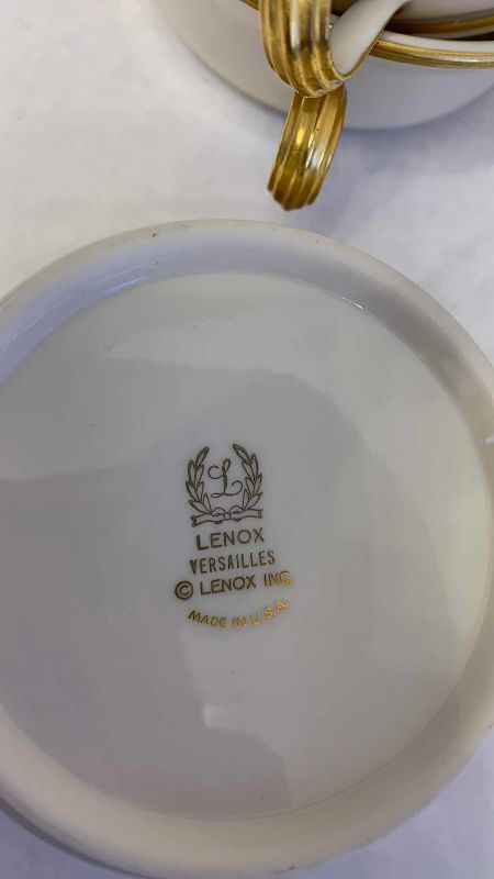 Photo 1 of VINTAGE 6 LENOX VERSAILLES FINE BONE CHINA GRAVY BOATS