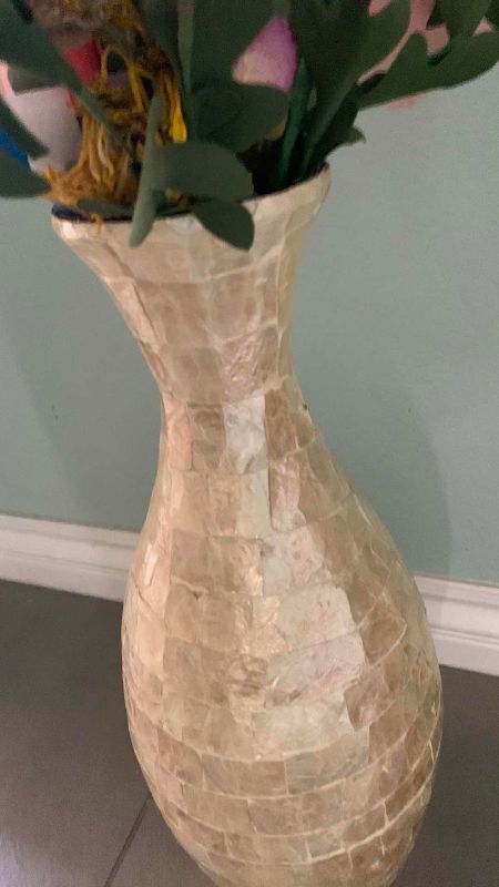 Photo 1 of PLANT DECORATION