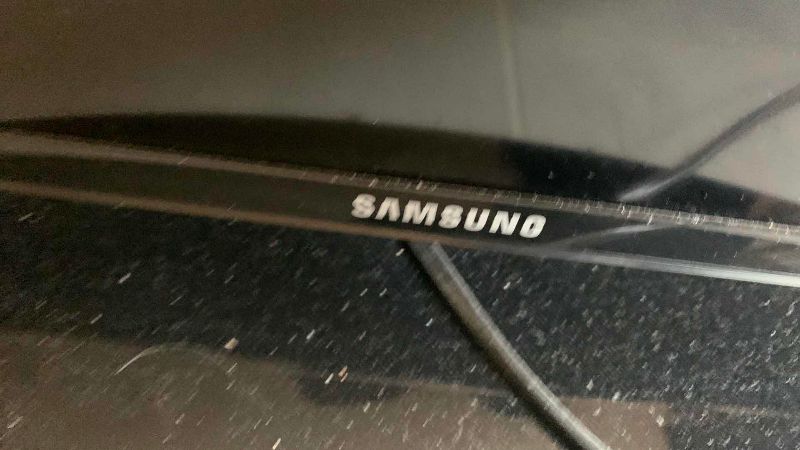 Photo 1 of SAMSUNG TELEVISION 40” MODEL UN40H5201AF