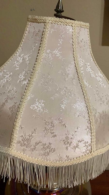 Photo 1 of VINTAGE HOLLYWOOD REGENCY CARNIVAL GLASS LAMP 35”