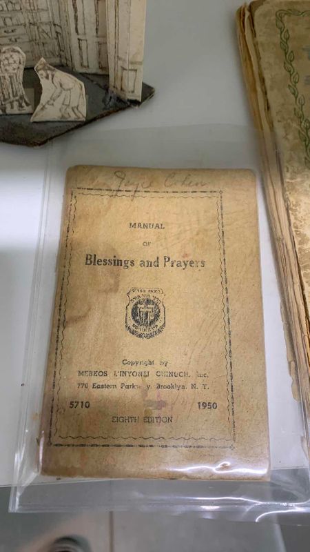 Photo 1 of VINTAGE JEWISH BOOKS "BARUCH ATAH B'FI HATAF" BLESSINGS IN THE MOUTH OF THE TODDLER