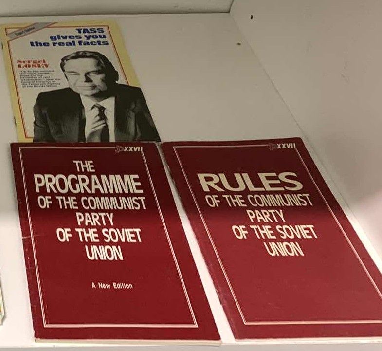 Photo 1 of VINTAGE USSR RUSSIA COMMUNIST BOOKS AND POSTCARDS