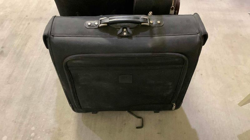 Photo 1 of 3 PIECES OF LUGGAGE