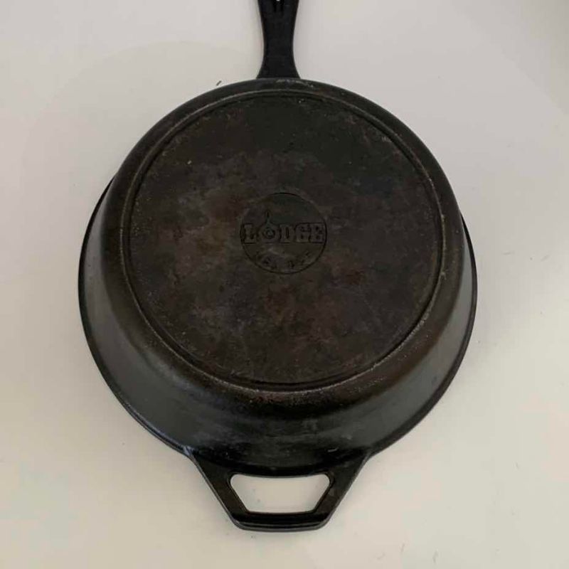Photo 1 of CAST IRON DEEP SKILLET