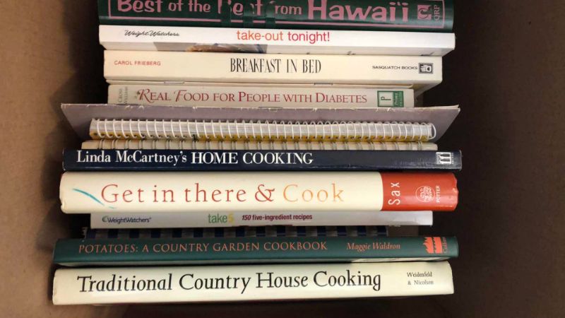 View 3 of COOKING BOOKS