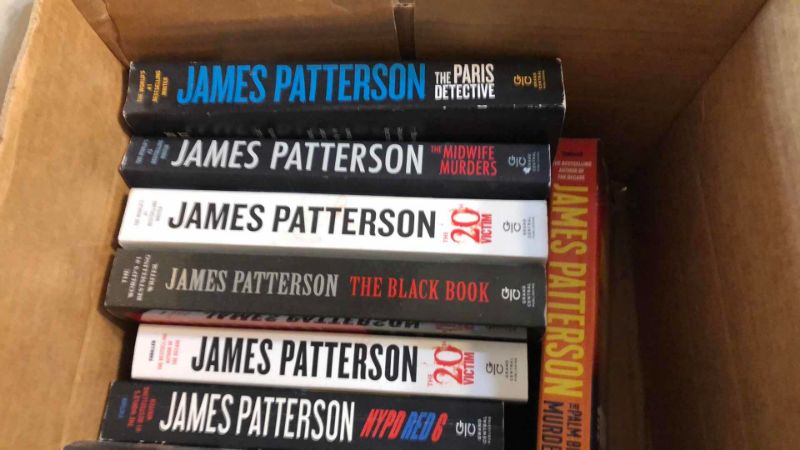 View 2 of BOOKS BY JAMES PATTERSON