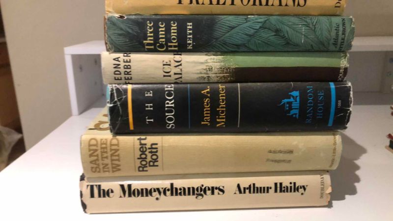 View 3 of VINTAGE BOOKS