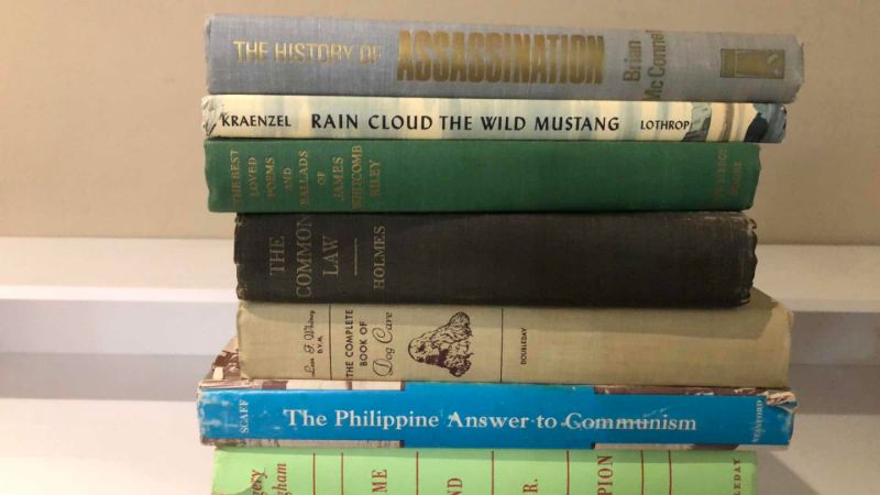 View 2 of VINTAGE BOOKS
