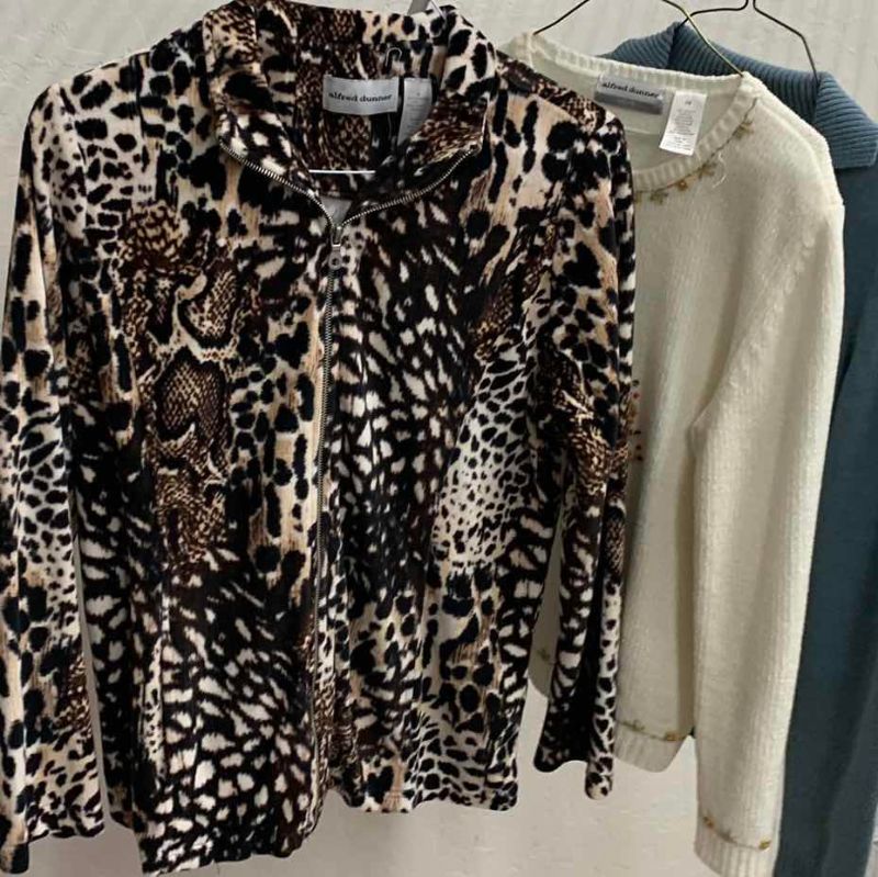 View 4 of ALFRED DUNNER PETITE ASSORTED SWEATERS SIZE SP/10