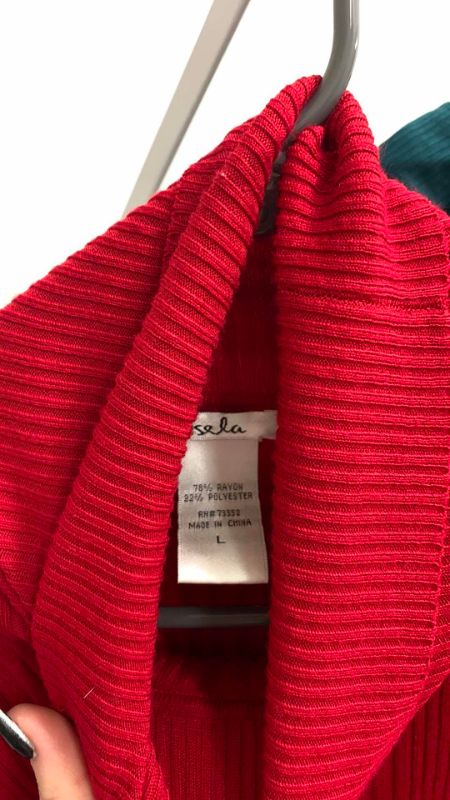 View 3 of KNIT TURTLENECKS SIZE LARGE
