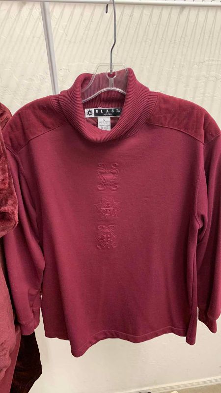 View 4 of VINTAGE VELOUR JENNIFER, MOORE, PETITE LONG SLEEVE, CREWNECK, PULLOVER SIZE SMALL AND BALLAST PETITES VELOUR SET IN SAMLL/MEDIUM AND W/ MED VELOUR HOODIE