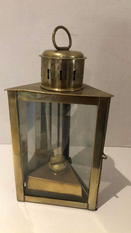 View 4 of VINTAGE BRASS WALL HANGING OIL LAMP 13”