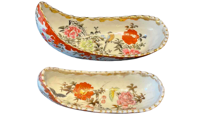 View 1 of HAND PAINTED IMARI STYLE CRESCENT BONE DISH
