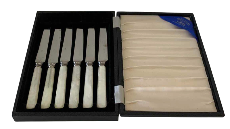 View 1 of VINTAGE WINNER OF SHEFFIELD STAINLESS STEEL CUTLERY RESET MADE IN ENGLAND AND NAPKIN HOLDERS