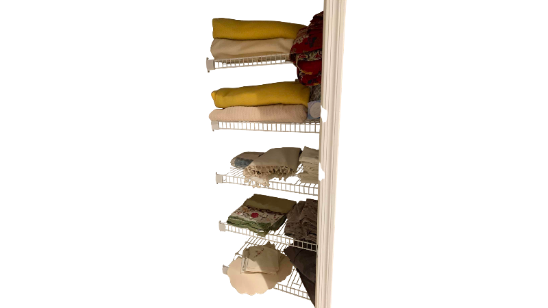 View 1 of CONTENTS OF LINEN CLOSET