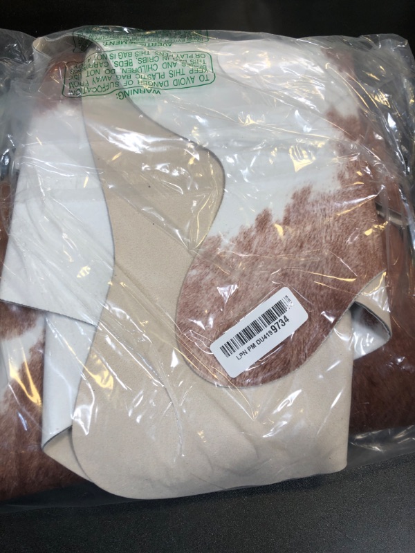 Photo 1 of BENRON Large Cowhide Rug Accent Western Rug Stylish Cow Rug 5.3x6.2ft Rugs for Living Room Bedroom Area Rug Cute Animal Rug Premium Cow Print Rug Man Cave Faux Leather Carpets, Khaki Brown