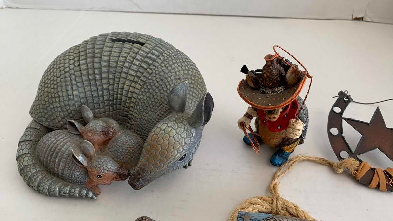 Photo 1 of ARMADILLO ORNAMENTS AND FIGURES