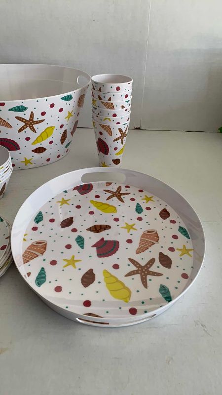 Photo 1 of BEACH THEMED PARTY WARE