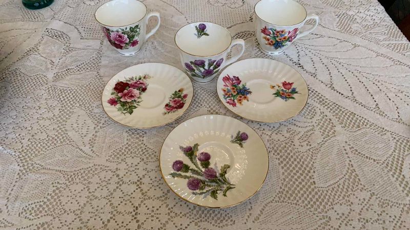Photo 1 of 3 MAYFAIR FINE BONE CHINA TEA CUPS AND SAUCERS FROM ENGLAND