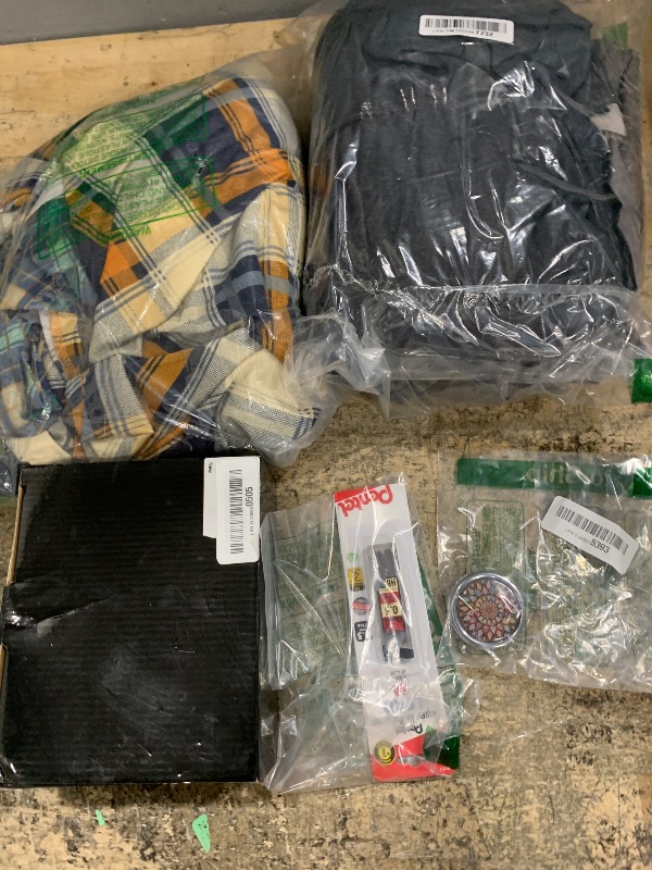 Photo 1 of ** SOLD AS IS BUNDLE OF MISCELLANEOUS AND SORTED GOODS **