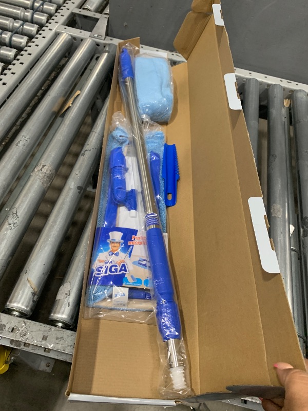 Photo 1 of ***(USED/ UNKNOWN IF MISSING PARTS)***
MR.SIGA Professional Microfiber Mop for Hardwood, Laminate, Tile Floor Cleaning, Stainless Steel Telescopic Handle - 3 Reusable Flat Mop Refills and 1 Dirt Removal Scrubber Included