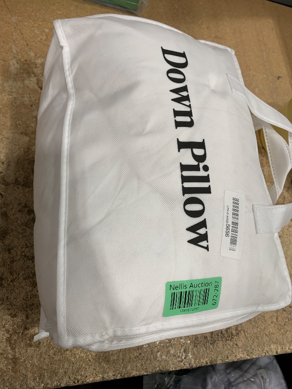 Photo 1 of AiAngu Canadian Luxury Goose Down Pillow Queen Size - 900 Fill Power, 100% Cotton with Teflon Shell- Ultra Comfort Sleep Pillows - Bed Pillows for Back, Stomach, Side Sleeper(White,Queen(Pack of 1))