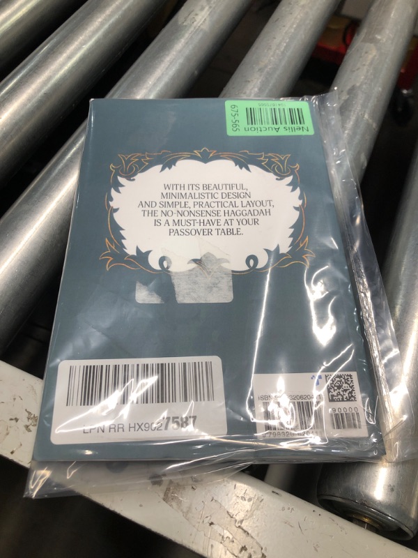 Photo 1 of Haggadah for Passover - The No-Nonsense Haggadah: The Essential Family-Friendly Traditional Passover Haggadah for a Meaningful and Speedy Seder (Jewish Family Passover Collection)