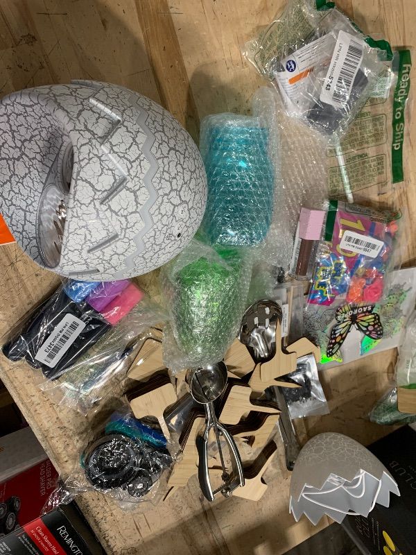 Photo 1 of ***Bundle of home accessories/hardware - SOLD AS IS 