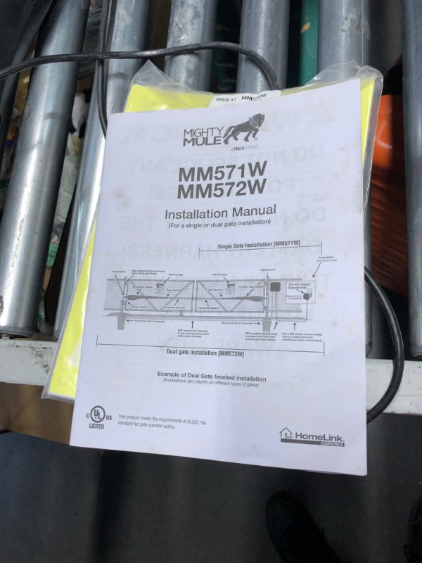 Photo 1 of ***************MISSING PARTS AND PIECES**************************

Mighty Mule MM572W-EST-A Automatic, Dual Gate Opener, Estate, Upgraded, Black