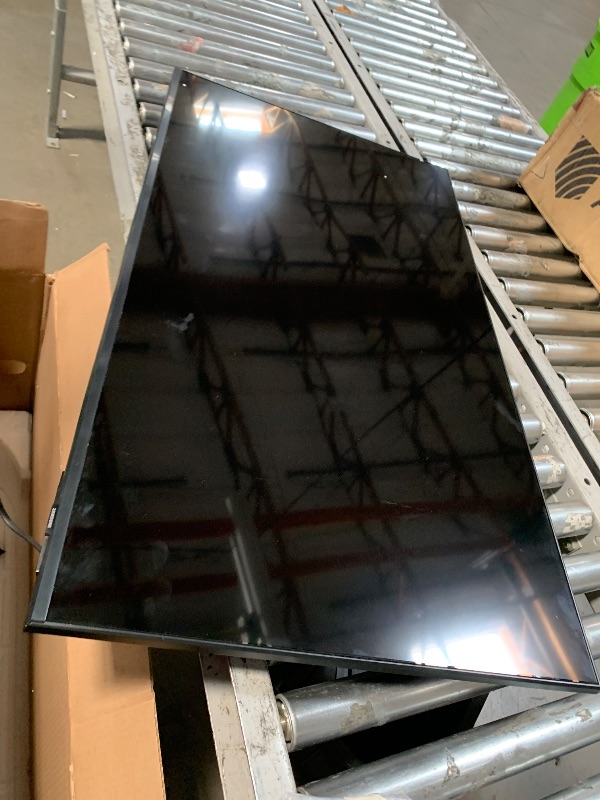 Photo 1 of **************NON-FUNCTIONAL, WILL NOT TURN ON**********************

SAMSUNG 43-Inch Class QLED Q7F Series Samsung Vision AI Smart TV (2025 Model, 43Q7F) Quantum HDR, Object Tracking Sound Lite, Q4 AI Gen1 Processor, 4K upscaling, Gaming Hub, Alexa Built