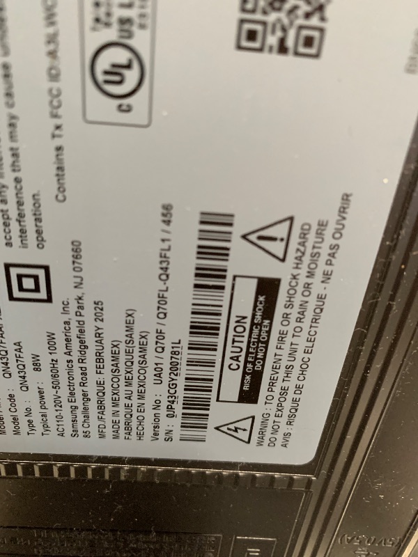 Photo 1 of **************NON-FUNCTIONAL, WILL NOT TURN ON**********************

SAMSUNG 43-Inch Class QLED Q7F Series Samsung Vision AI Smart TV (2025 Model, 43Q7F) Quantum HDR, Object Tracking Sound Lite, Q4 AI Gen1 Processor, 4K upscaling, Gaming Hub, Alexa Built