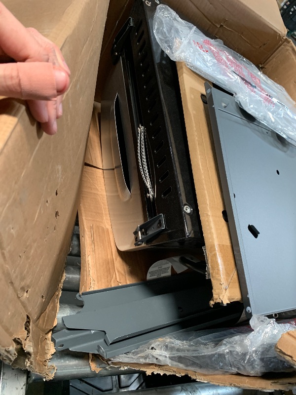 Photo 1 of ***PARTS ONLY***Cuisinart CGG-403 3-in-1 Grill, Griddle and Pizza Oven, Stainless Steel