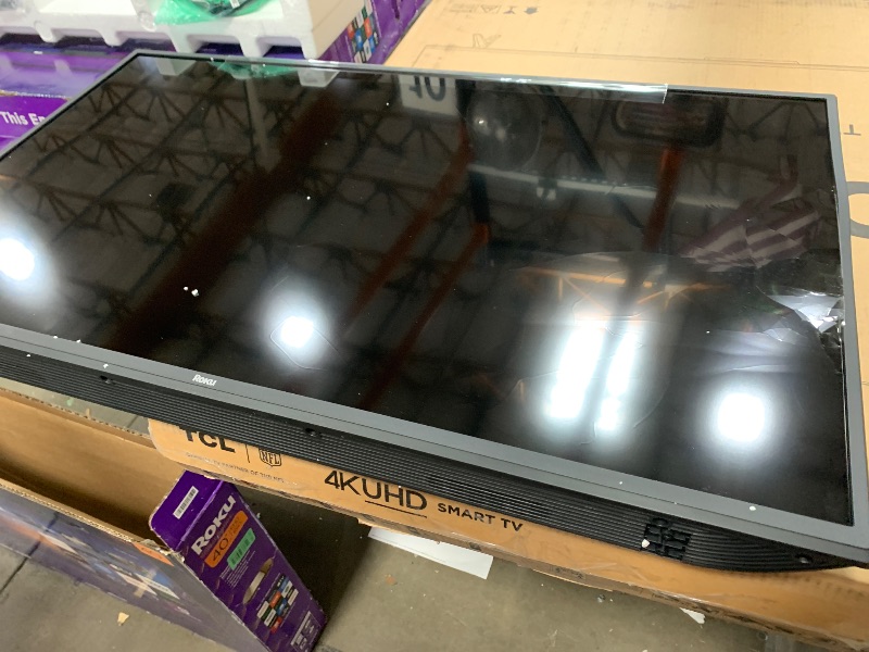 Photo 1 of *******************SCREEN SMASHED, NON-FUNCTIONAL, FINAL SALE*************

Roku Smart TV 2025 – 40-Inch Select Series, 1080p Full HD TV – RokuTV with Voice Remote – Flat Screen LED Television with Wi-Fi for Streaming Live Local News, Sports, Family Enter