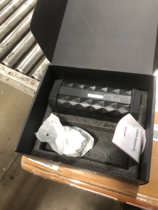 Photo 1 of ***************MISSING 1 SPEAKER**************

BUGANI Bluetooth Speakers, Portable True Wireless Speakers, TWS Pairing with Loud Stereo Sound,IPX5 Waterproof Built-in Mic, 24H Play Type-C,Suitable for Outdoor Speakers at Travel/Party, 2 Packs