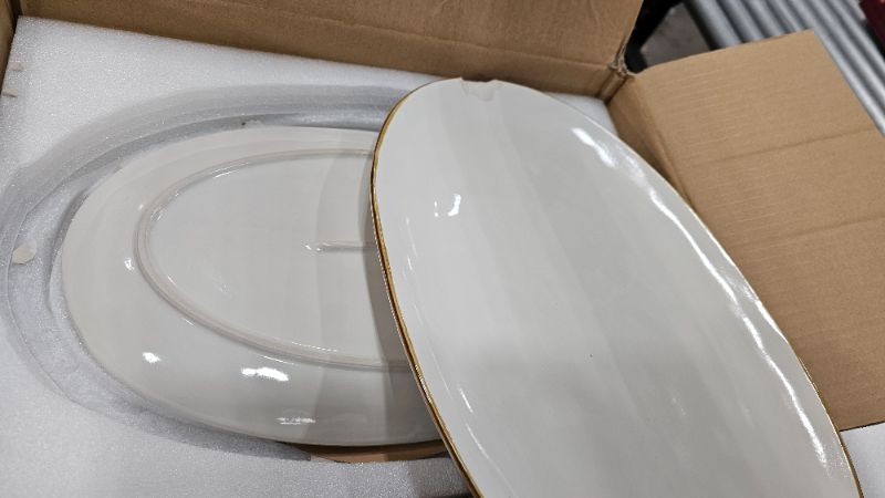 Photo 1 of famiware Serving Platter, Oval 15.59/14.3/12.9 inch Serving Dishes for Entertaining, Serving Bowls, Microwave Safe, Stonware Serving Trays for Party, Turkey, Cheese, Ocean Series, Vanilla White