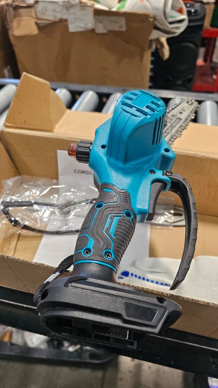 Photo 1 of ***PARTS ONLY***Cordless Mini Chainsaw 8+6 Inch for Makita 18V LXT (No Battery), Brushless Portable Electric Chain Saw Tool for Makita, Small Handheld Chainsaw for Pruning Shear Branch Wood Cutting Tree Trimming