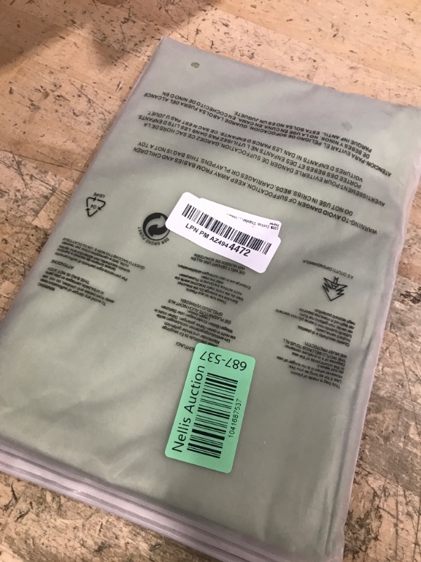 Photo 1 of 100% Cotton Standard Pillowcases Set of 2, Deep Dream 600 Thread Count Pillow Cases, 20x26 Inches, Super Soft and Breathable Envelope Closure (Sage Green)