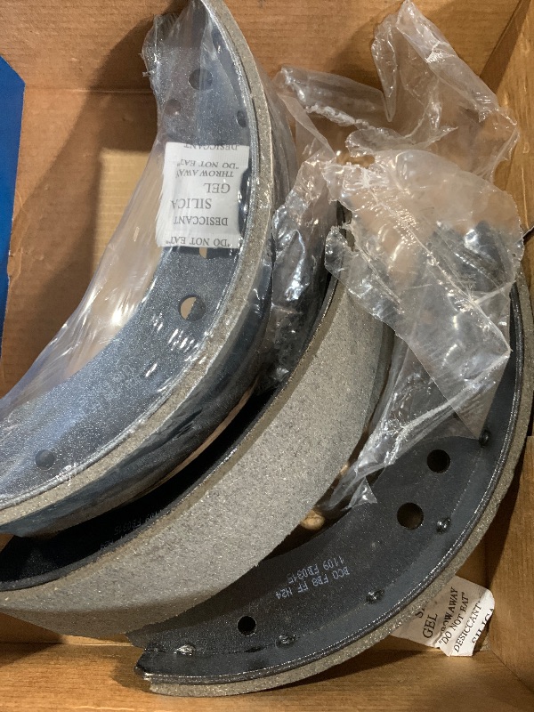 Photo 1 of (see all images) BOSCH BS315 Blue Drum Brake Shoe Set - Compatible with Select Volkswagen Beetle, Karmann Ghia, Super Beetle; REAR