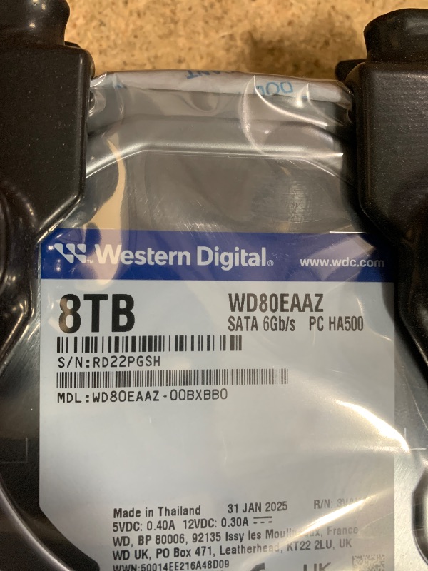 Photo 1 of Western Digital 8TB WD Blue PC Internal Hard Drive HDD - 5640 RPM, SATA 6 Gb/s, 256 MB Cache, 3.5" - WD80EAAZ