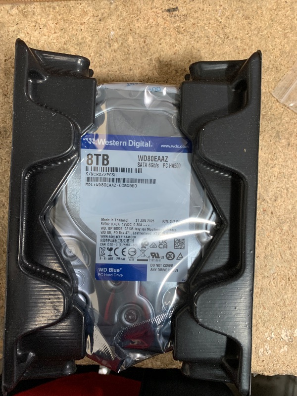Photo 1 of Western Digital 8TB WD Blue PC Internal Hard Drive HDD - 5640 RPM, SATA 6 Gb/s, 256 MB Cache, 3.5" - WD80EAAZ