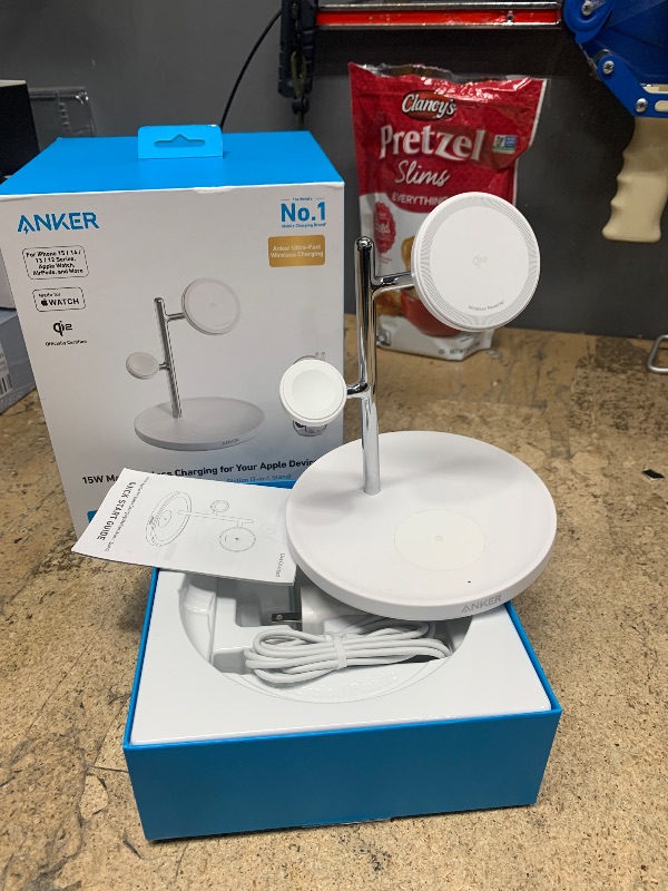 Photo 1 of Anker MagGo 3-in-1 Wireless Charging Station (Black & White)