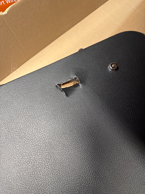 Photo 1 of (PUNCTURED) (DAMAGED) Gator Cases Hard-Shell Wood Case for Standard Electric Guitars, Fits Fender Strat/Tele Style (GWE-ELEC)