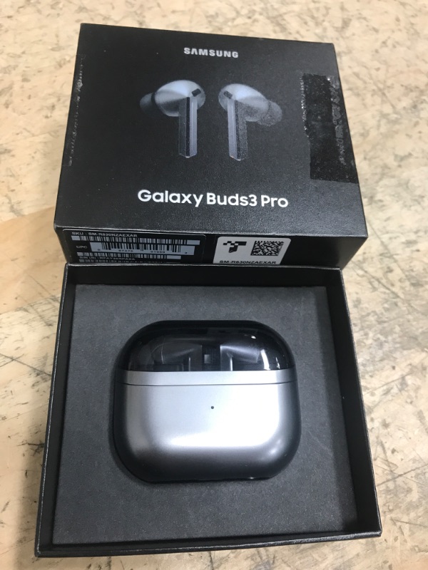 Photo 1 of SAMSUNG Galaxy Buds 3 Pro AI True Wireless Bluetooth Earbuds, Noise Cancelling, Sound Optimization, Redesigned Comfort Fit, Silver [US Version, Amazon Exclusive, 2Yr Warranty]