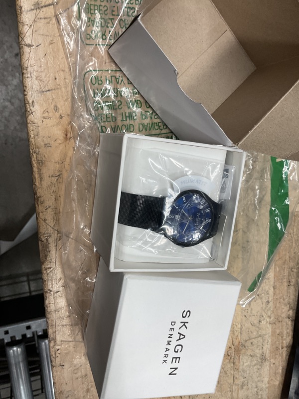 Photo 1 of (THE SCREEN IS CRACKED) Skagen Men's Sundby Three-Hand Date Midnight Black Titanium Mesh Band Watch (Model: T233XLTMN)