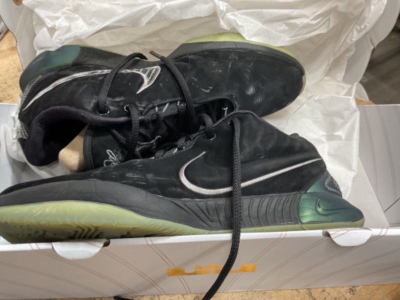 Photo 1 of (USED (SIZE 11) Nike Lebron XXI Mens Shoes Size-11