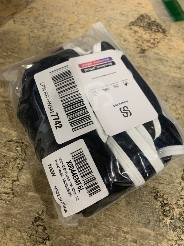 Photo 1 of SUUKSESS Women Sweetheart Neckline Longline Sports Bra Padded Basic Workout Crop Tank Top (Jet Black, M)