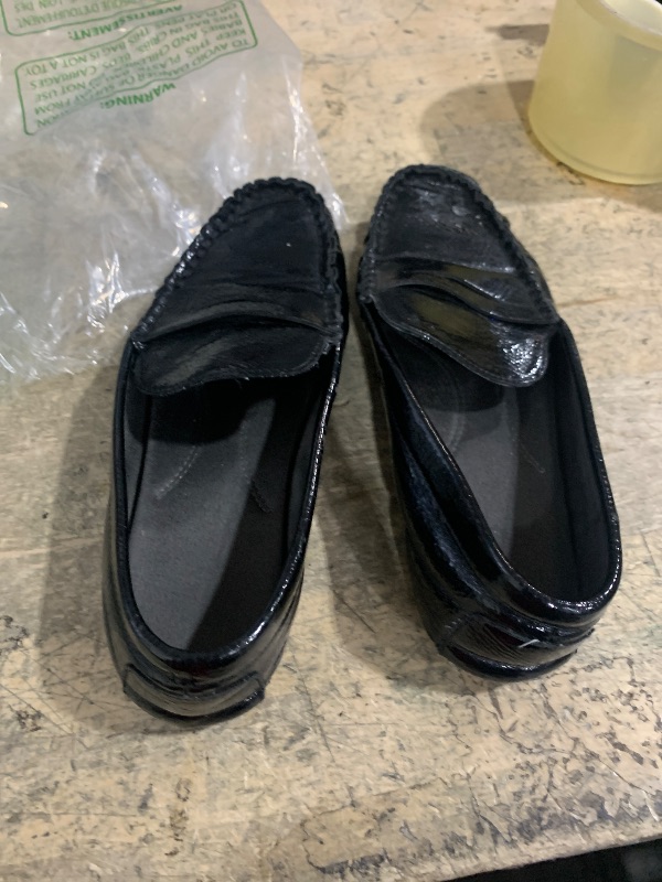 Photo 1 of Aerosoles Women's Wide Patent Loafers 5