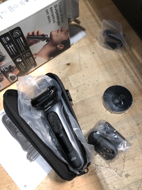 Photo 1 of *POWERS ON* Braun Series 6 6046cs Electric Razor for Men, Wet & Dry, Electric Razor, Rechargeable, Cordless Foil Shaver with Charging Stand, Travel Case and Precision Trimmer, Black