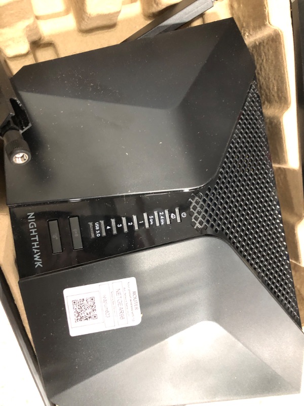 Photo 1 of *UNABLE TO TEST* NETGEAR Nighthawk 6-Stream Dual-Band WiFi 6 Router (RAX54S) – Security Features, AX5400 Wireless Speed, Up to 5.4 Gbps, Covers up to 2,500 sq. ft., 25 Devices - 1-Year Armor Subscription Included