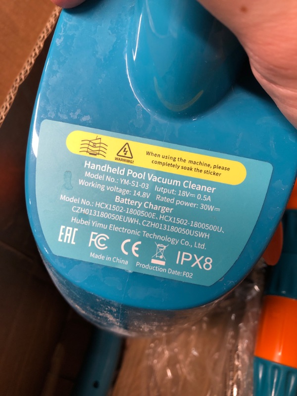 Photo 1 of (PARTIAL SET) (SIGNS OF USE) LVKE Cordless Handheld Pool Vacuum with Telescopic Pole, Rechargeable Battery, 60 Mins Runtime, High-Efficiency Screen and Sponge, Ideal for Spa, Hot Tub, Above-Ground & In-Ground Pools, Lake Blue